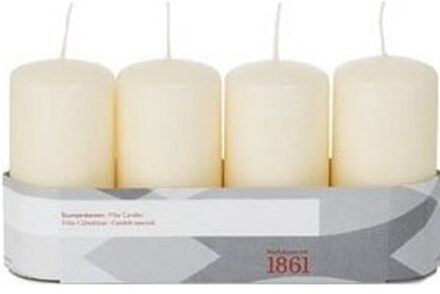 Trend Candles 4x Kaarsen cremewit 5 x 10 cm 18 branduren sfeerkaarsen - Stompkaarsen Crème