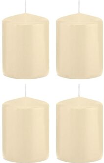 Trend Candles 4x Kaarsen cremewit 6 x 8 cm 29 branduren sfeerkaarsen - Stompkaarsen