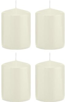 Trend Candles 4x Kaarsen ivoorwit 6 x 8 cm 29 branduren sfeerkaarsen - Stompkaarsen