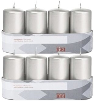 Trend Candles 8x Zilveren cilinderkaarsen/stompkaarsen 5 x 10 cm