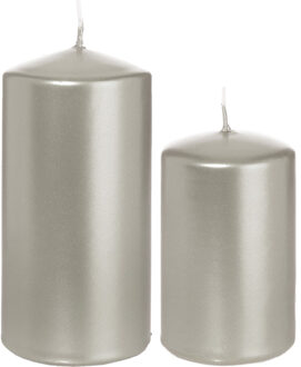 Trend Candles Stompkaarsen set van 4x stuks zilver 8 en 12 cm - Stompkaarsen Zilverkleurig