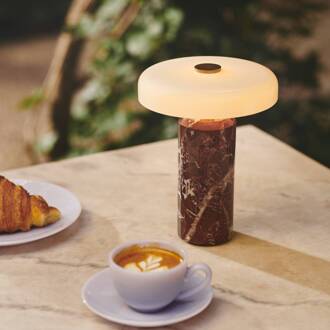 Trip LED oplaadbare tafellamp, rood / wit, marmer, glas, IP44 wijnrood, wit opaal