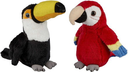 Tropische vogels pluche knuffels 2x stuks - Rode Macaw Papegaai en Toekan van 15 cm - Vogel knuffels Multikleur