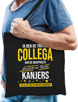Trotse collega van de leukste kanjers katoenen kado tas heren zwart voor collegas - Feest Boodschappentassen