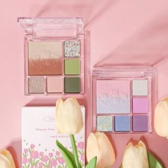 Tulip Embossed Gradient Eyeshadow Palette - 4 Types