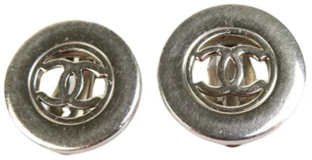 Tweedehands zilveren metalen Chanel Coco Clip oorbellen Chanel Vintage , Gray , Dames - ONE Size