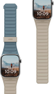 uag Pathfinder Omkeerbaar siliconenbandje voor de Apple Watch | 44/45/46/49 mm - Dune/Cloud Blue Meerkleurig - 49 mm