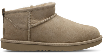 Ugg Classic Kindersneakers - Beige - Maat 36 - Suède