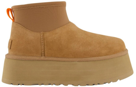 Ugg Klassieke Mini Dipper Laarzen UGG , Brown , Dames - 39 Eu,38 Eu,43 Eu,36 Eu,37 Eu,41 Eu,40 Eu,42 EU