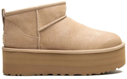 Ugg Klassieke Ultra Mini Platformlaarzen UGG , Beige , Dames - 38 Eu,41 Eu,42 Eu,43 Eu,40 Eu,36 Eu,37 Eu,39 EU