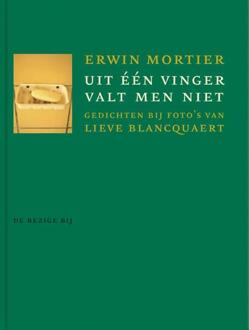 Uit een vinger valt men niet - Boek Erwin Mortier (9023418530)