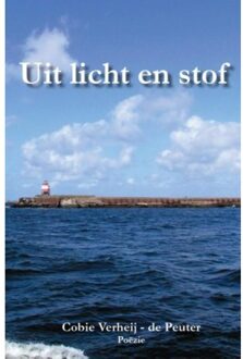 Uit licht en stof - Boek Cobie Verheij-de Peuter (9082439832)