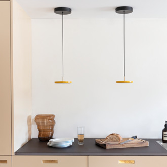 UMAGE Asteria micro hanglamp saffron yellow - met koordset - Ø 15 cm Geel