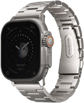Uniq Osta Stalen band met zelf-verstelbare links voor de Apple Watch | 44/45/46/49 mm - Titanium (Silver) Zilver - 49 mm