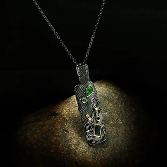 Unique Black Gold Inlaid Crystal Zircon Irregular Pendant Necklace for Women Fashionable and Exquisite Wedding Cocktail Jewelry