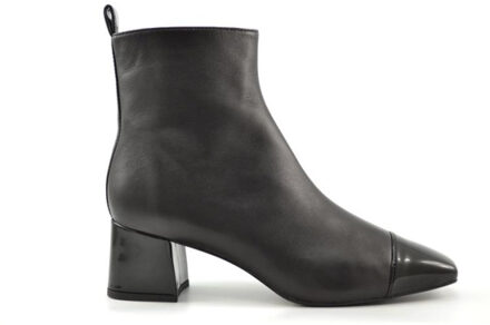 Unisa Lazlo nto Zwart - 40