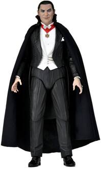 Universal Monsters Dracula Transylvania Ultimate 7  Action Figure