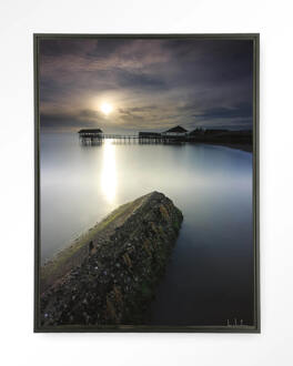 Urban Cotton Wandkleed 'Batu Lamunan' 145 x 190cm in Floating Frame - black