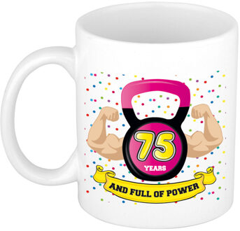 Verjaardag cadeau mok 75 jaar - roze - spieren - 300 ml - keramiek - feest mokken