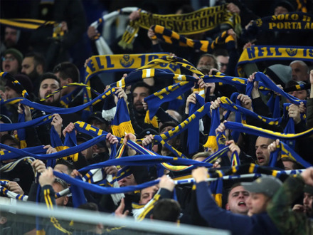 Verona - AC Milan (Serie A) (Eigen vervoer)