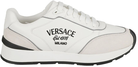 Versace Witte Leren Sneakers met Versace Borduursel Versace , White , Heren - 43 Eu,42 Eu,42 1/2 Eu,40 1/2 Eu,44 Eu,41 Eu,40 EU