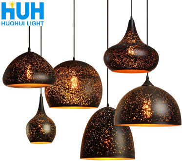 Vintage Pendant Lamp Iron Loft Nordic Porous Retro E27 Etching Lampshade Bar Restaurant Lamp Industrial Wind Rust Pendant Lamp