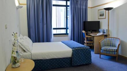 VIP Executive Eden Aparthotel