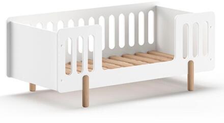 Vipack Leen Bakker - Vipack Peuterbed Smile 70x140cm - /dennenhout - MDF - Wit