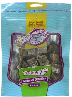 Vissnack Zalmhuid Cubes 70 gr