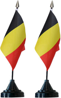 Vlag Belgie tafelvlaggetjes - 2x stuks - 10 x 15 cm vlag - met zwarte standaard