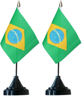 Vlag Brazilie tafelvlaggetjes - 6x stuks - 10 x 15 cm vlag - met zwarte standaard