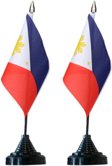 Vlag Filipijnen tafelvlaggetjes - 2x stuks - 10 x 15 cm vlag - met zwarte standaard