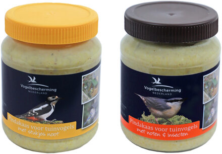 Vogelbescherming 2x Potten buitenvogelvoer vogelpindakaas smaken mix 330 gram