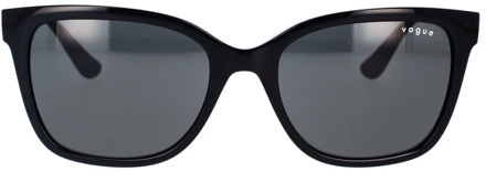 Vogue Stijlvolle zonnebril met donkergrijze lenzen Vogue , Black , Dames - 54 MM