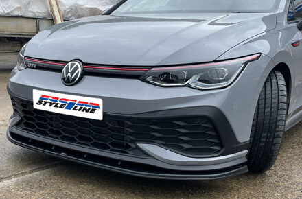 Volkswagen RGM Voorspoiler passend voor Volkswagen Golf VIII Hatchback GTi/R-Line 09/2020- - Zwart (ABS) GRFS312