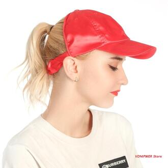 Vrouwen Half Lege Top Backless Paardenstaart Baseball Cap Kunstleer Effen Kleur Rommelige Hoge Broodje Elastische Zonneklep Trucker D08E