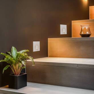 Wall Kit68 verzet hoekig wit