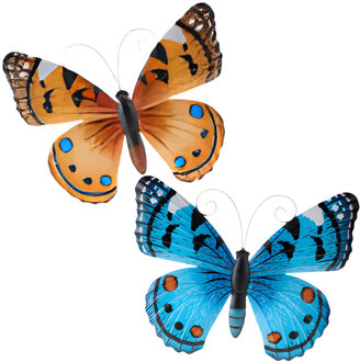 Wanddecoratie vlinders - 2x stuks - oranje en blauw - 34 x 28 cm - metaal - muurdecoratie tuin