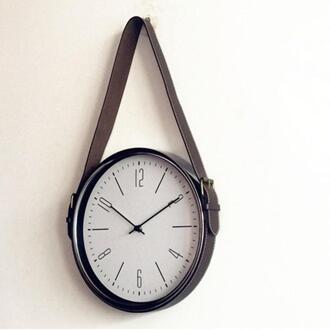 Wandklok Modern Home Decoratie Accessoires Creatieve Riem Wandklokken Rose Gold Metal Digitale Horloges