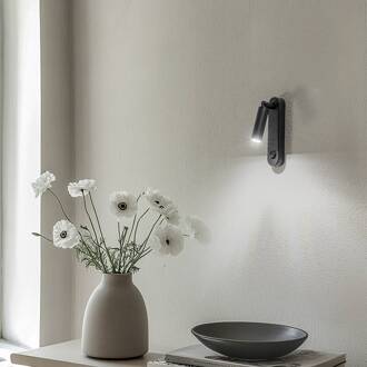 Wandlamp Enzo Long, zwart, metaal, 22 cm, verstelbaar, G9