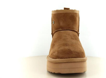 Warmbat Wallaby woman platform Klaproos - 37