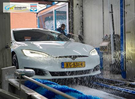 Wasbeurt bij Idenburg Carwash