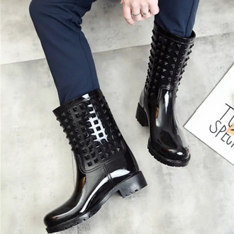 Waterproof rain boots female PVC mid boots women fashion rain shoes 2020 hot style girls rain boats