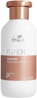 Wella Professionals Fusion Bundle