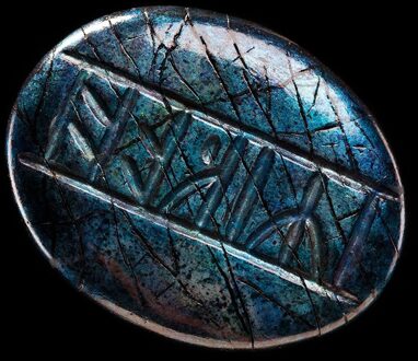 Weta Workshop The Hobbit The Desolation of Smaug Prop Replica Kili's Rune Stone