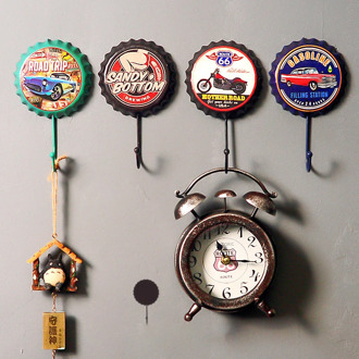 Wholesale Beer Cap Hook Nostalgic Retro Hanging Wine Bottle Cap Figurine Wall Decor Home Restaurant Coffee Shop Decoration Hook