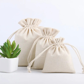 Wholesale Price Natural Resuable Jute Linen Drawstring Pouch Packaging Gift Bag Women Jewelry Storage Bag Christmas Bag