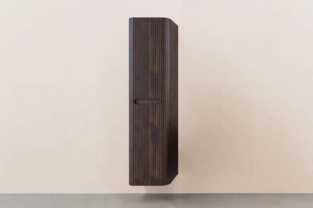 Wiesbaden Kolomkast Wiesbaden Sulora 160x40x35 cm Afgeronde Hoeken Geribbeld Walnoot