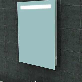 Wiesbaden Tigris LED Badkamerspiegel met Stopcontact - 60x80cm Rechthoek Helder/Koud wit