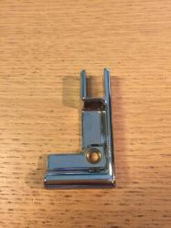 Wiesbaden Xellanz Bodemstrip Hoekbevestiging Rechts Chroom